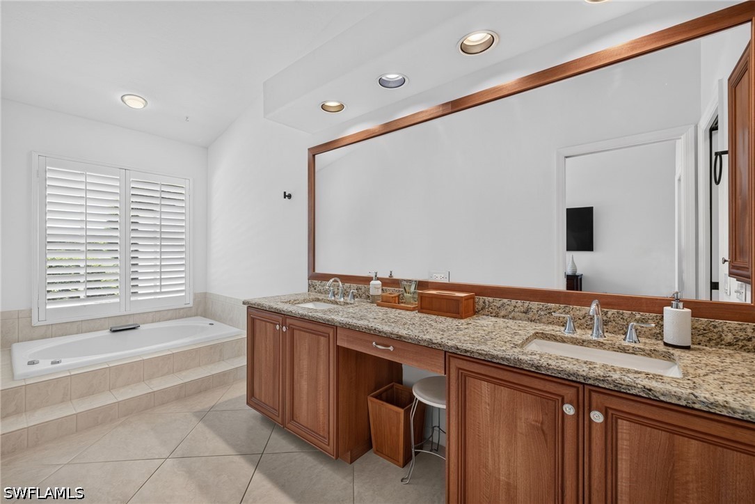 3 Bed SingleFamilyResidence for Sale in Villas, photo 16