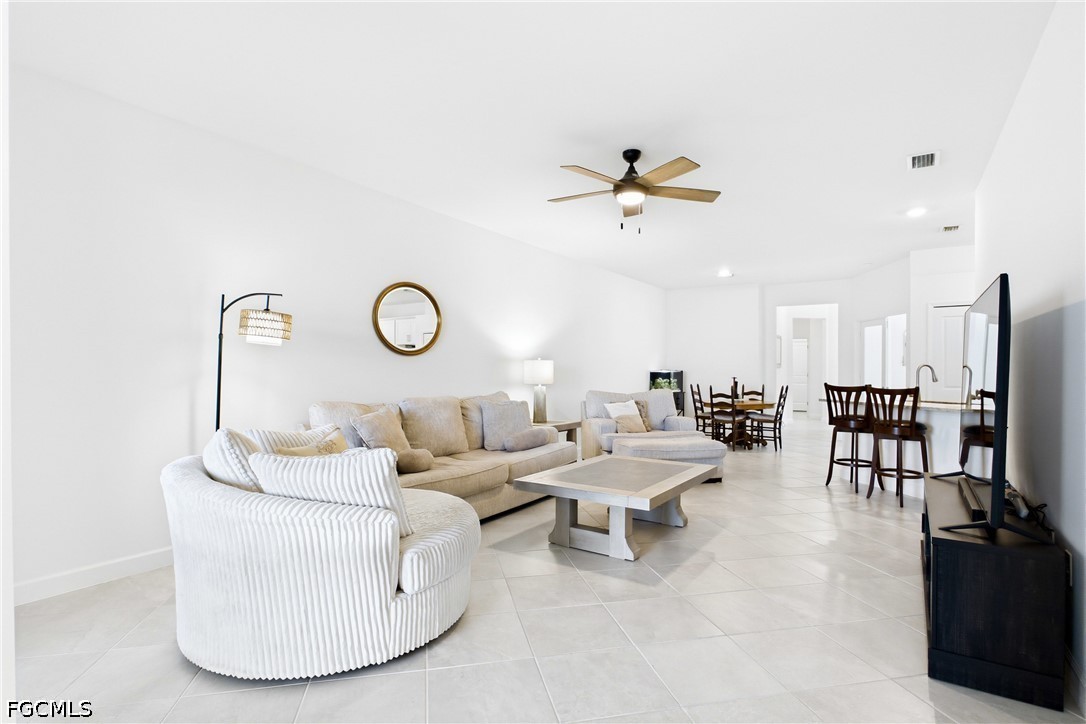 2 Bed Waterfront Home for Sale in Timber Creek, photo 16