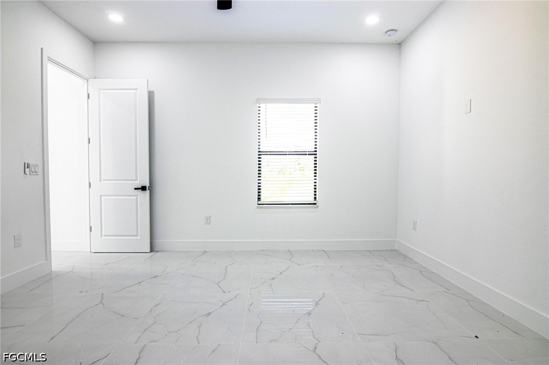 4 Bed SingleFamilyResidence for Sale in Lehigh Acres, photo 16