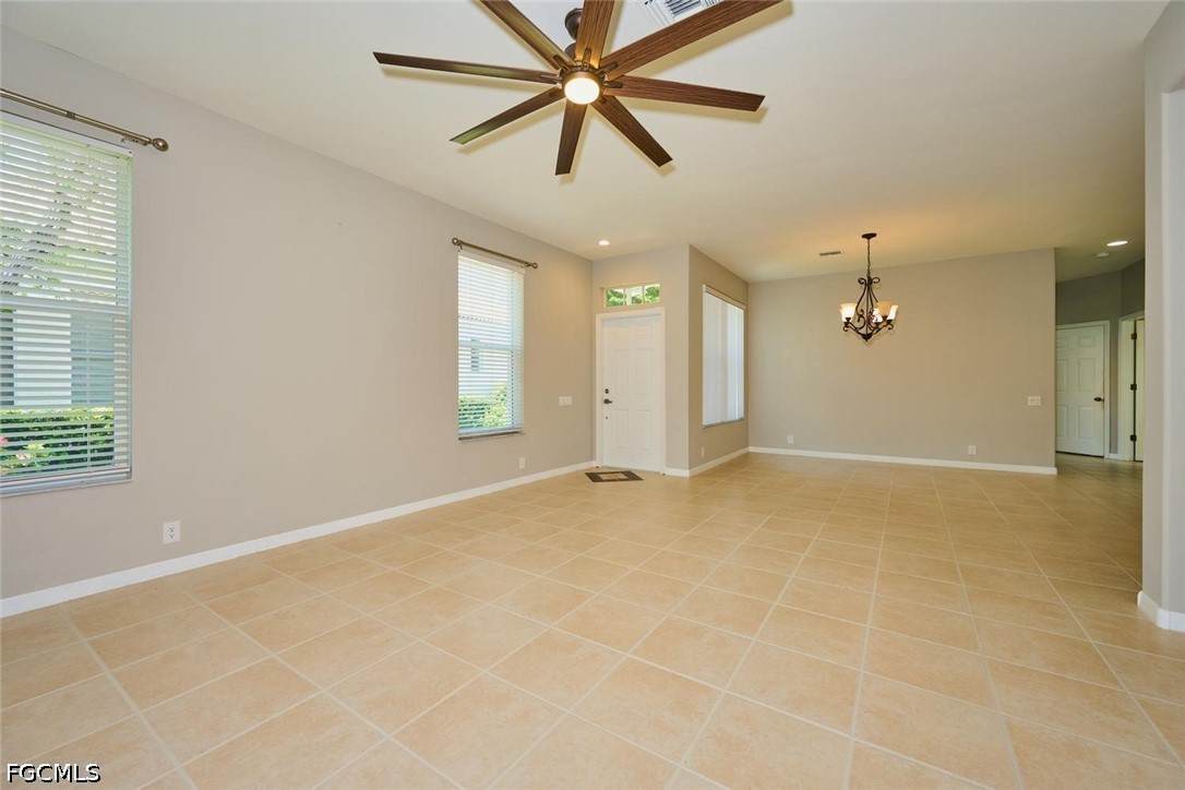 2 Bed Waterfront Home for Sale in Fort Myers, photo 16