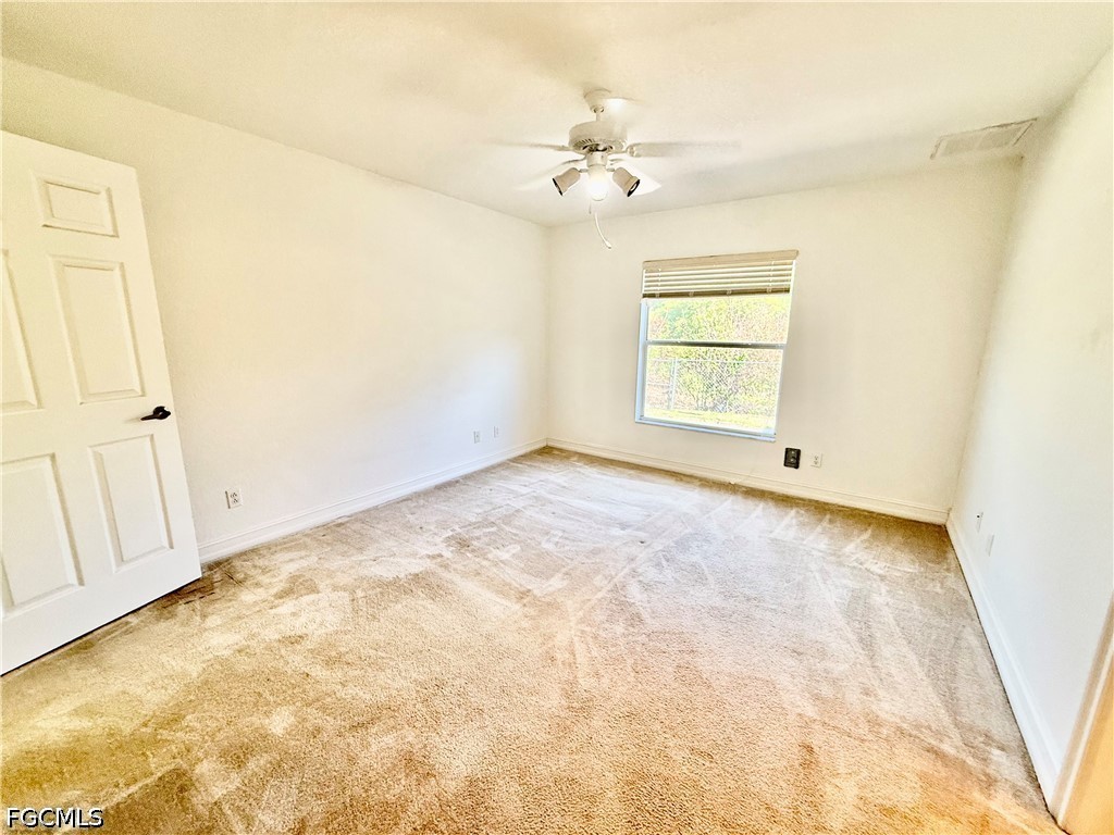 3 Bed SingleFamilyResidence for Sale in Lehigh Acres, photo 16