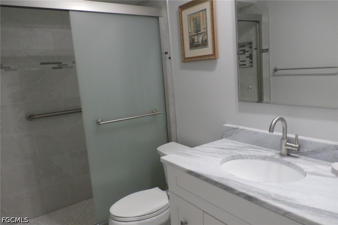 2 Bed Condominium for Sale in Terrace, photo 16