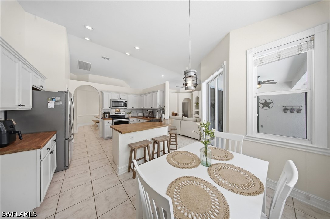 3 Bed Pool Home for Sale in Naples, photo 16