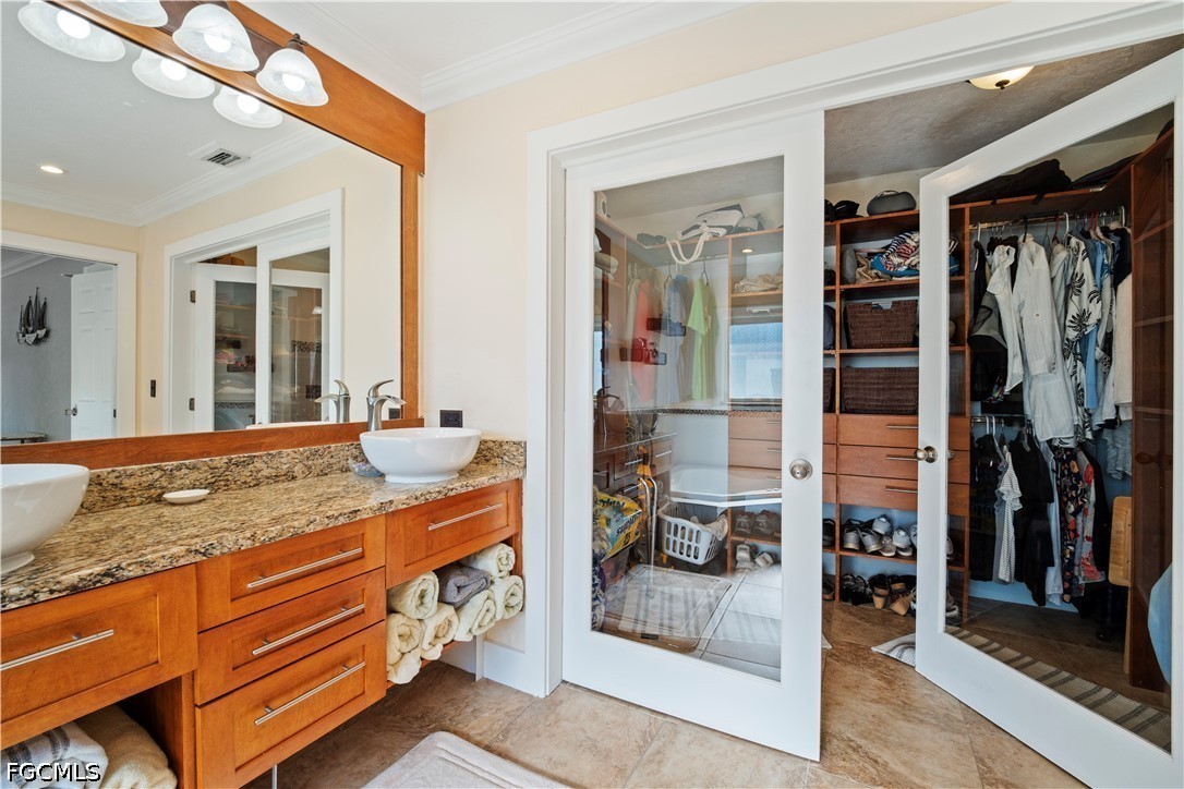 3 Bed Pool Home for Sale in Cape Coral, photo 16
