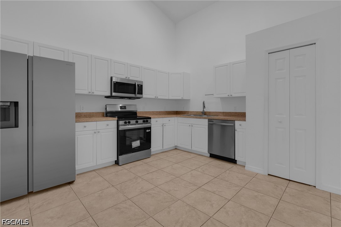 6 Bed Duplex for Sale in Lehigh Acres, photo 16