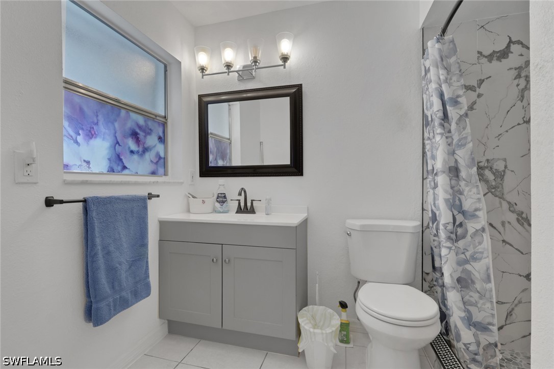 3 Bed Pool Home for Sale in Fort Myers Shores, photo 16