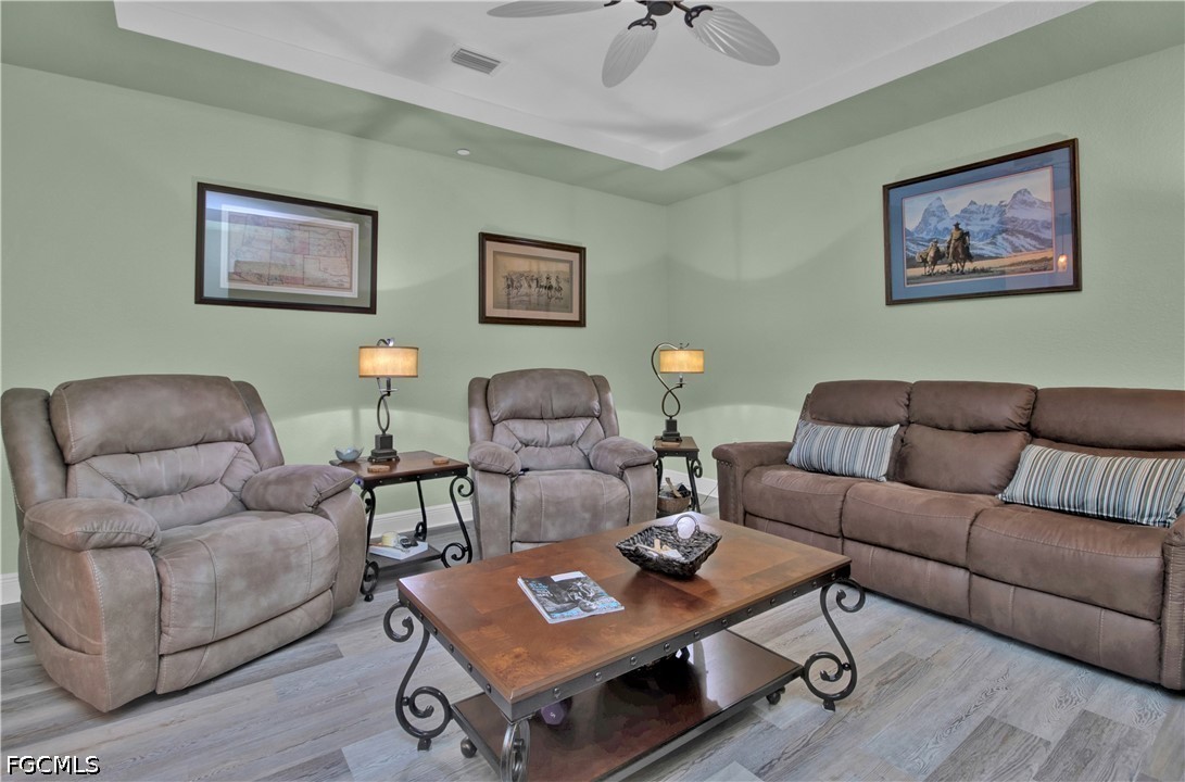 3 Bed Pool Home for Sale in Esplanade, photo 16
