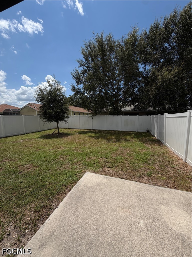 3 Bed Duplex for Sale in Cape Coral, photo 16