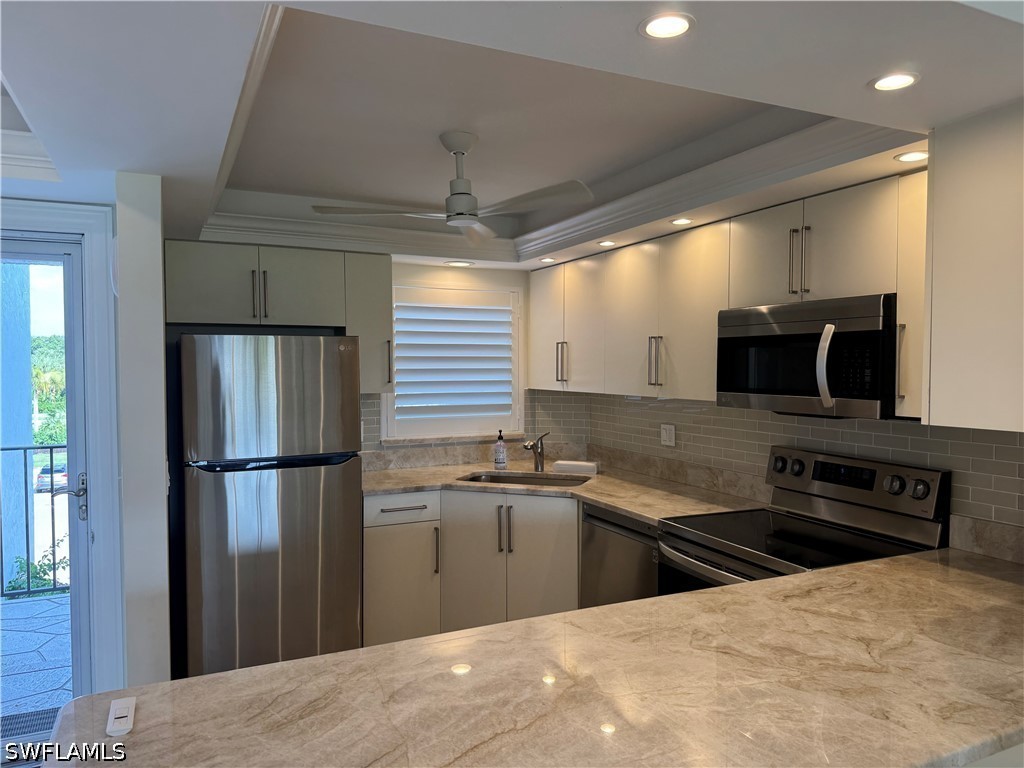 2 Bed Condominium for Sale in Naples, photo 16