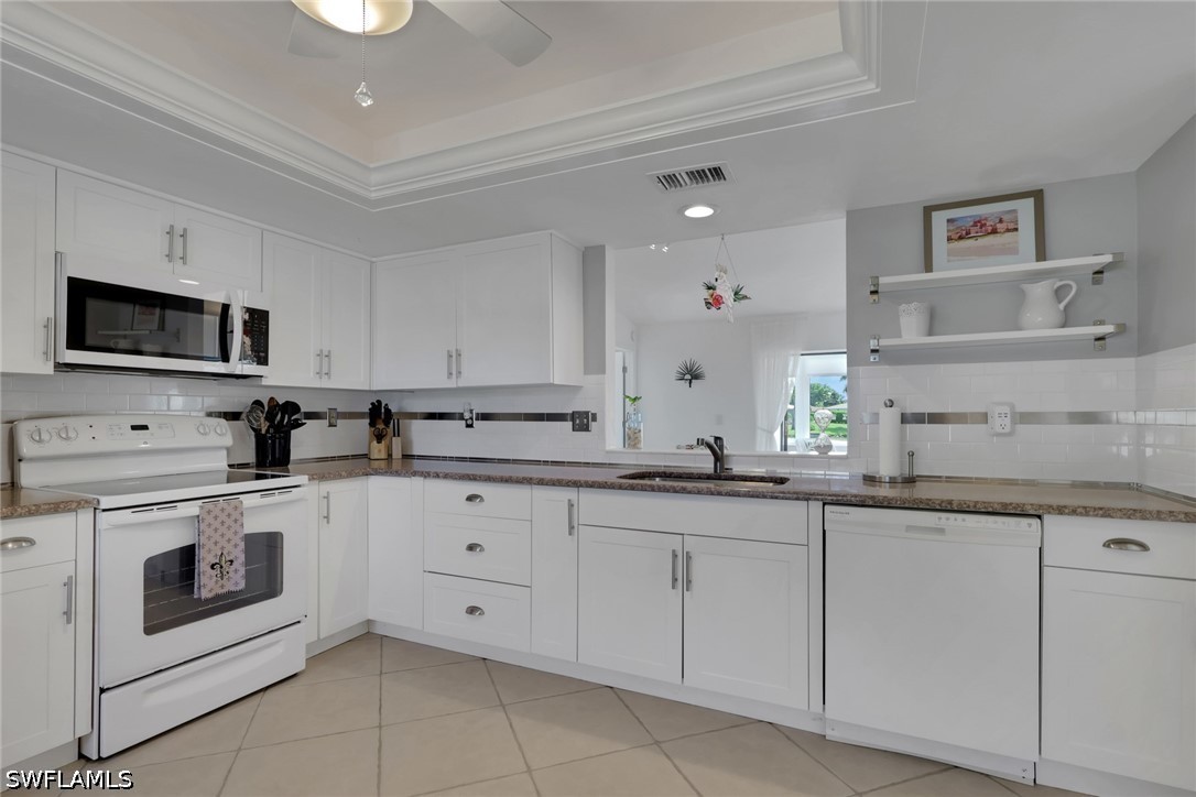 3 Bed Waterfront Home for Sale in Naples, photo 16