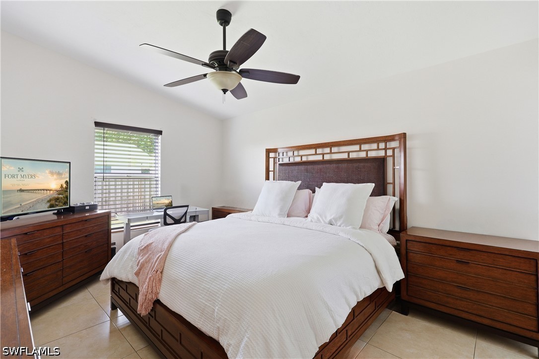 3 Bed SingleFamilyResidence for Sale in South Pointe, photo 16