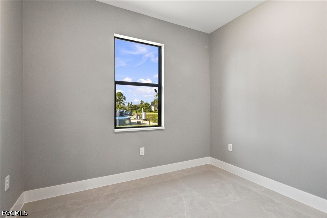 4 Bed SingleFamilyResidence for Sale in Lehigh Acres, photo 16