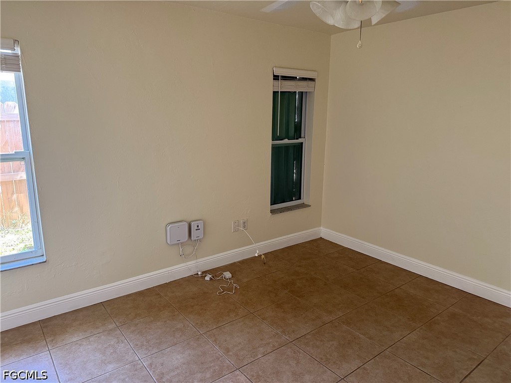 3 Bed Duplex for Sale in Cape Coral, photo 16