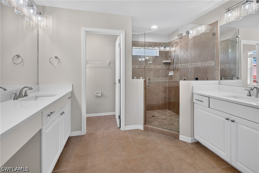 4 Bed SingleFamilyResidence for Sale in Estero, photo 16