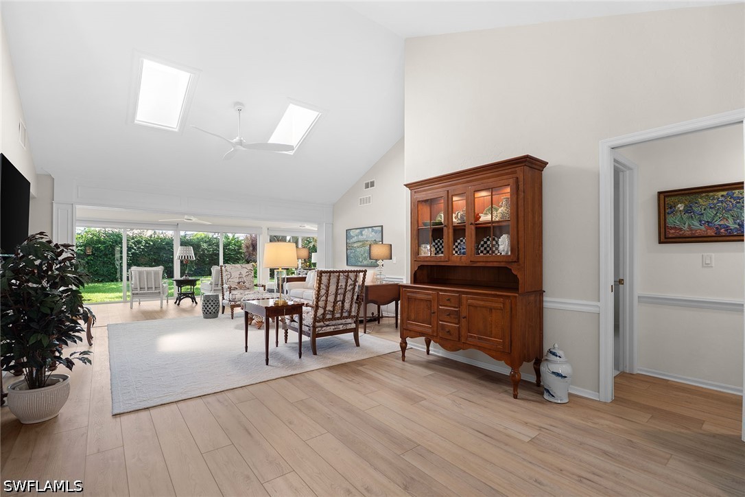 3 Bed SingleFamilyResidence for Sale in Naples, photo 16