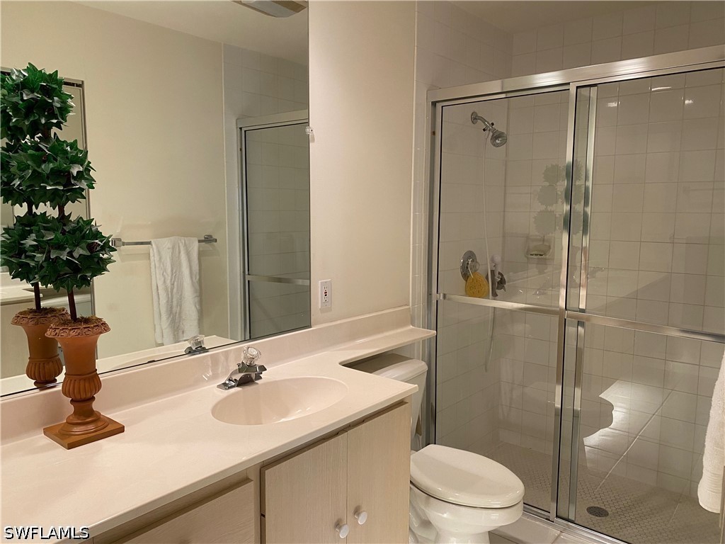 2 Bed Waterfront Home for Sale in Village Walk, photo 16