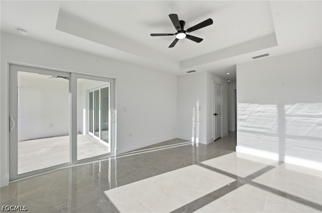 3 Bed Waterfront Home for Sale in Cape Coral, photo 16