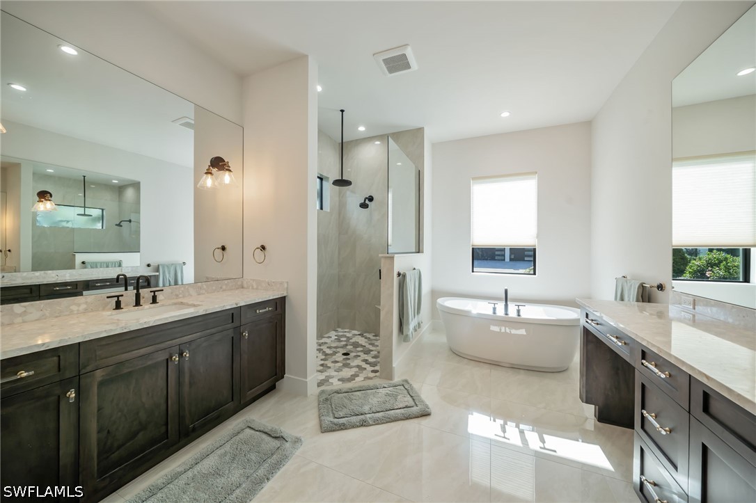 4 Bed Pool Home for Sale in Coco Lakes, photo 16