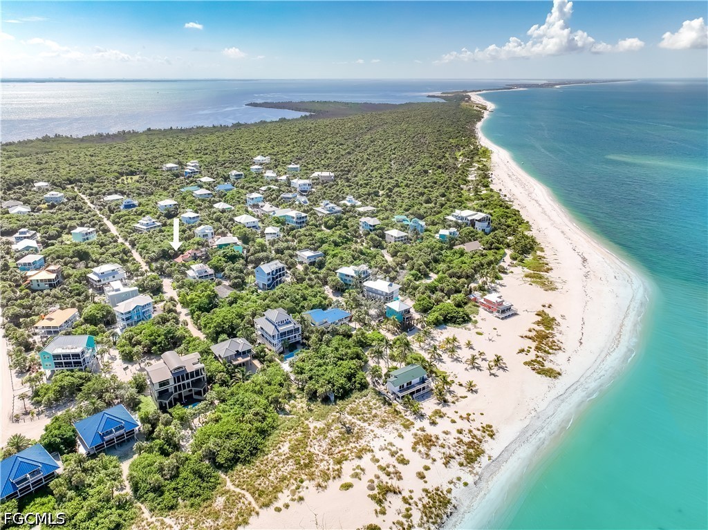 Residential for Sale in Upper Captiva, photo 16