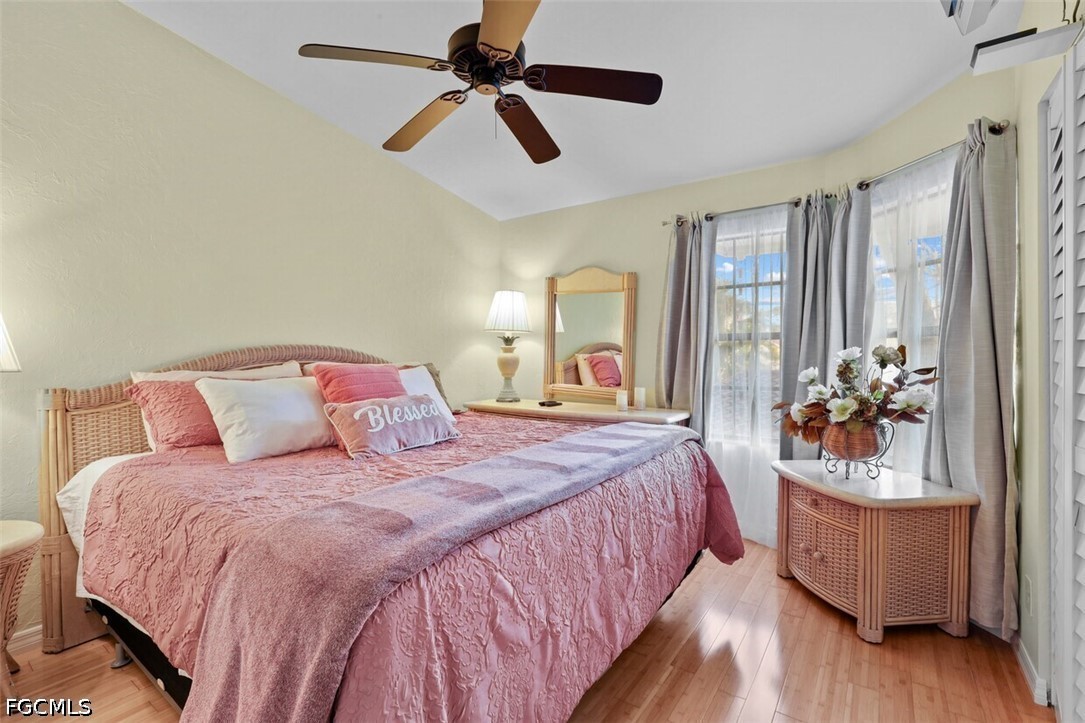 8 Bed Pool Home for Sale in Kings Lake, photo 16