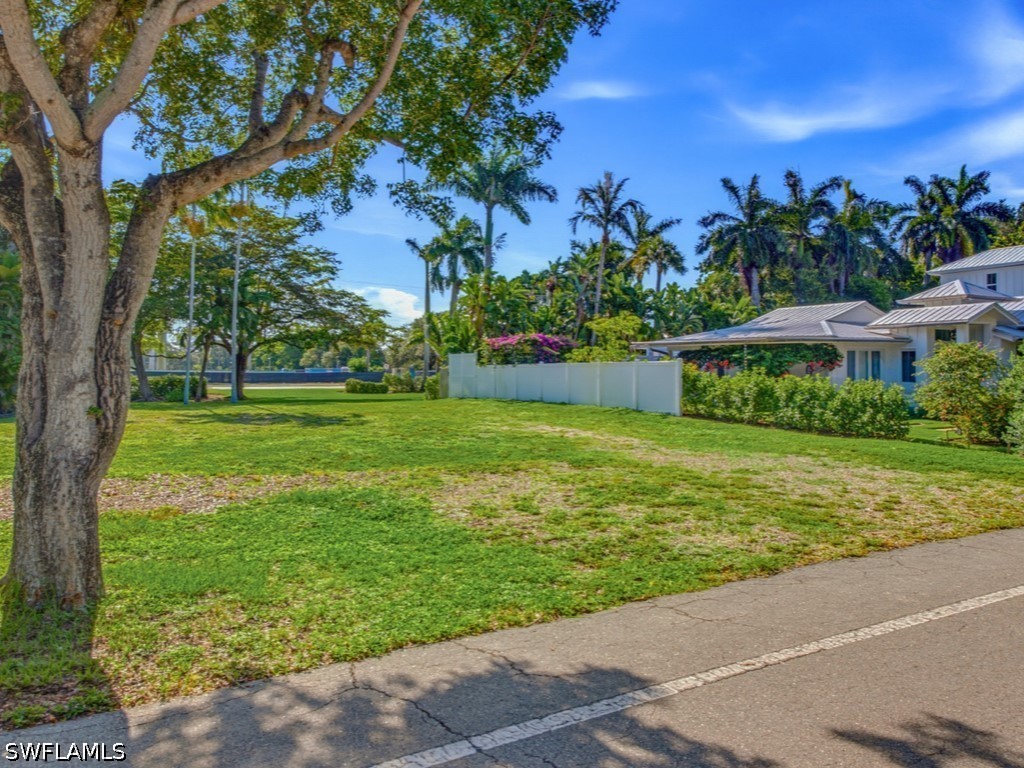 Residential for Sale in Lake Park, photo 16