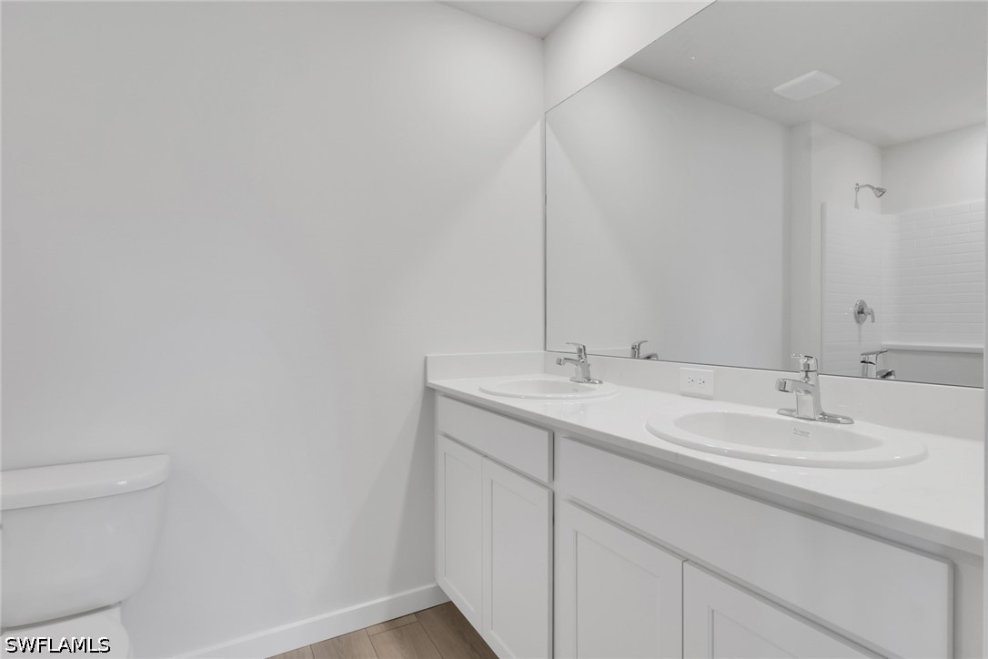 3 Bed SingleFamilyResidence for Sale in Avalon, photo 16