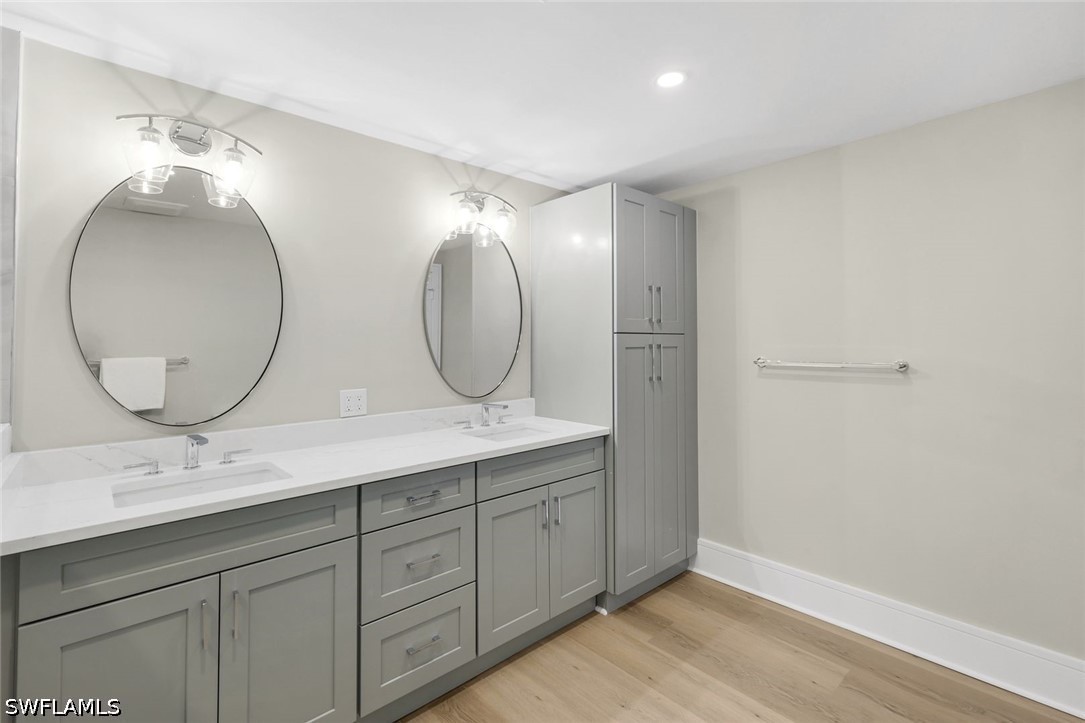 2 Bed Condominium for Sale in Dorchester, photo 16