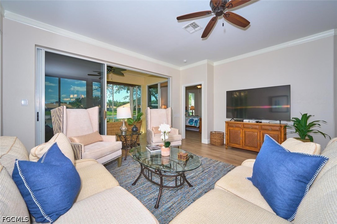 2 Bed Waterfront Home for Sale in Fort Myers, photo 16