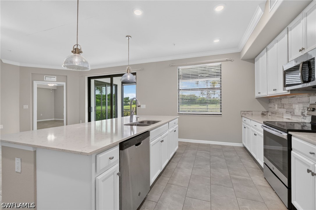 3 Bed Waterfront Home for Sale in Fort Myers, photo 16