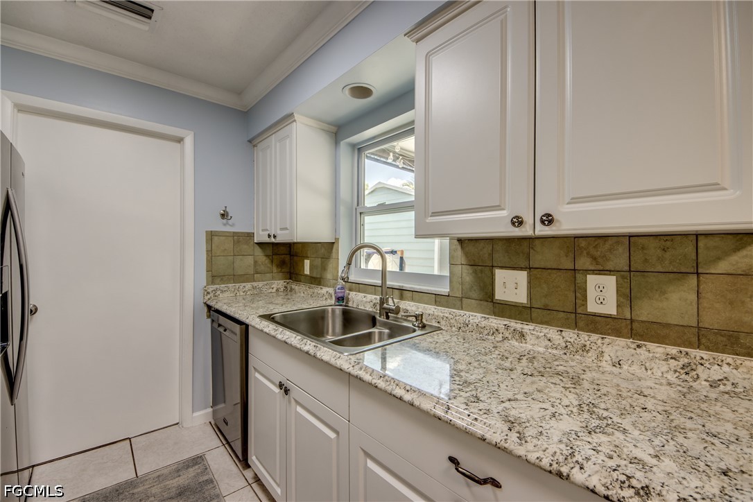 3 Bed SingleFamilyResidence for Sale in Naples, photo 16