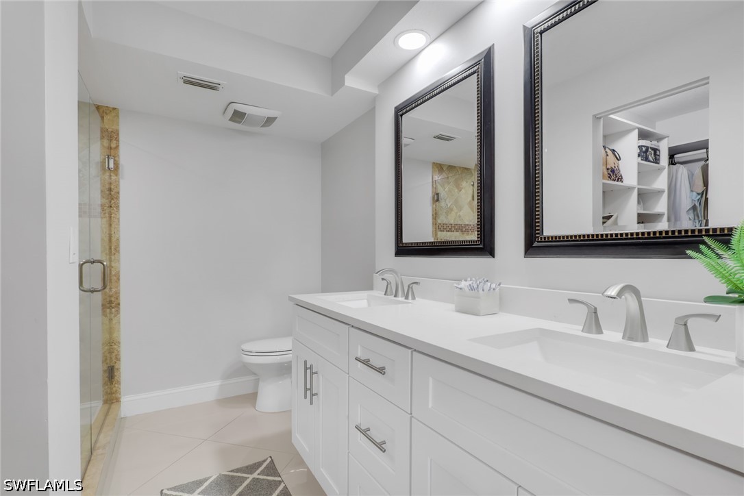 2 Bed Waterfront Home for Sale in Naples, photo 16