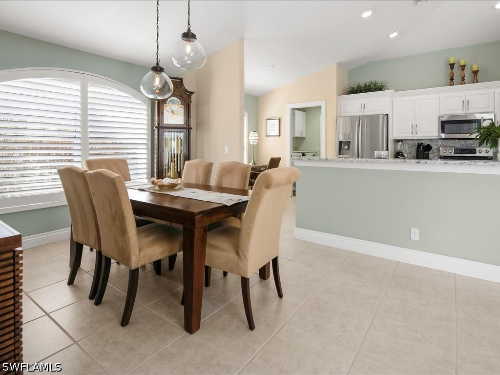 3 Bed Pool Home for Sale in Briarwood, photo 16