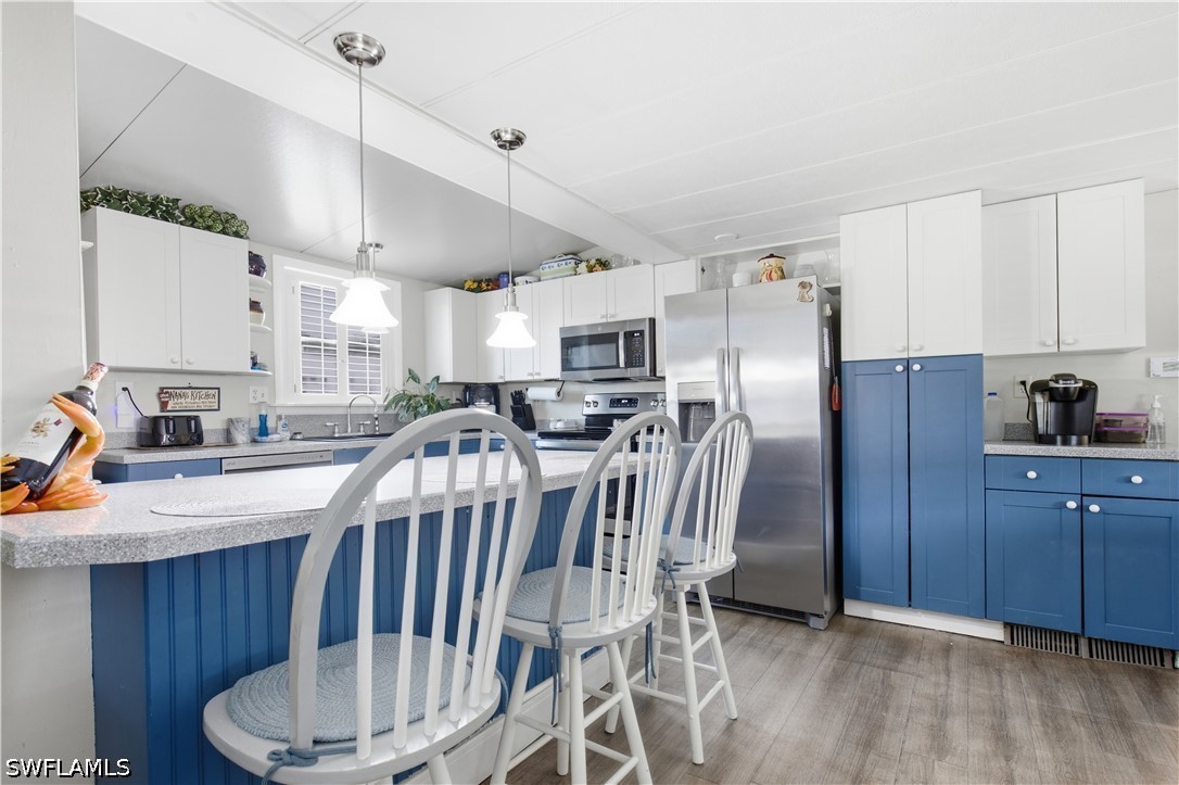 2 Bed ManufacturedHome for Sale in Naples, photo 16