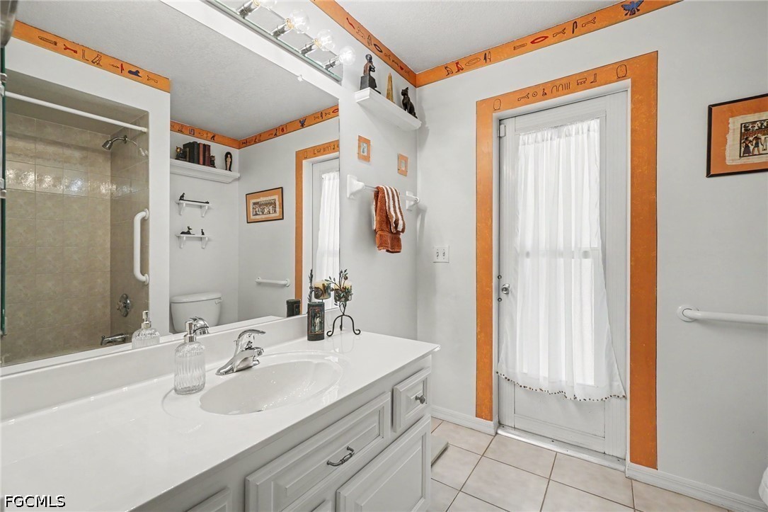 3 Bed Pool Home for Sale in Cape Coral, photo 16