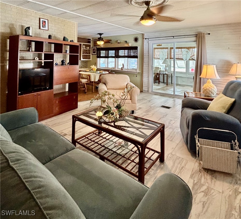 2 Bed ManufacturedHome for Sale in North Fort Myers, FL — photo 17