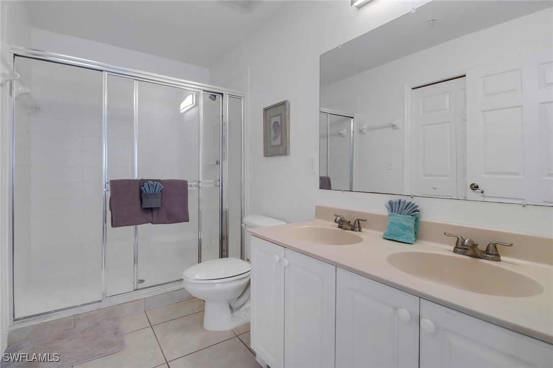 2 Bed Condominium for Sale in Naples, photo 17