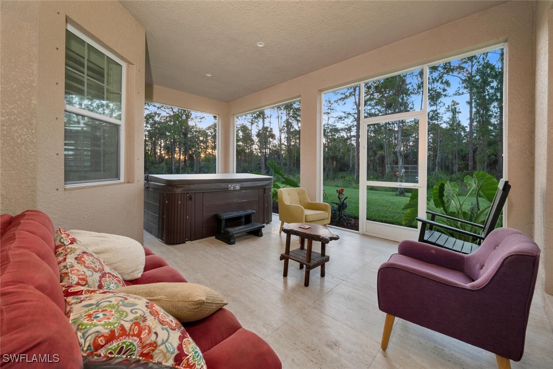 4 Bed SingleFamilyResidence for Sale in Naples, photo 17