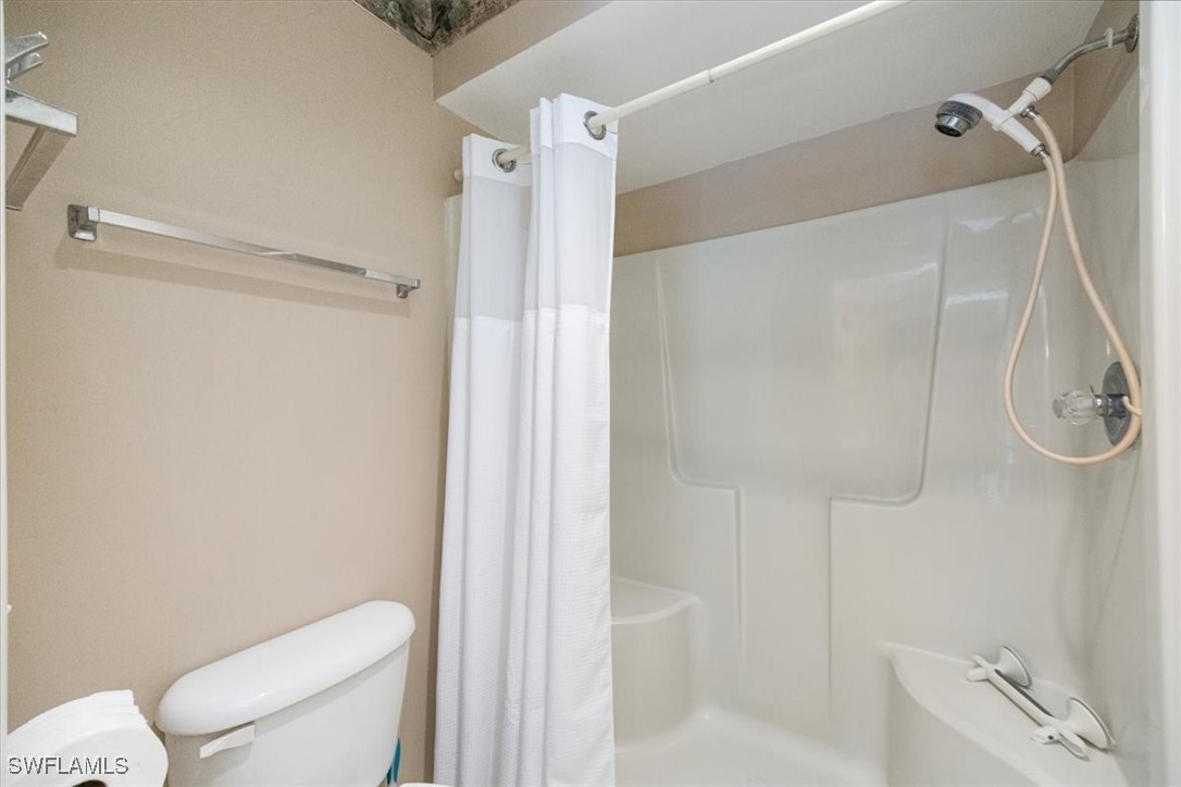 2 Bed Condominium for Sale in Colonies, FL, $220,000 — photo 17
