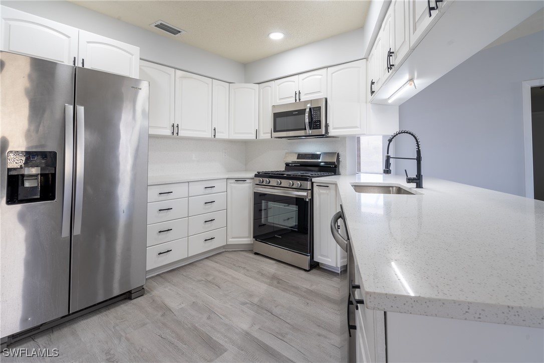 3 Bed Pool Home for Sale in Port Charlotte, photo 17