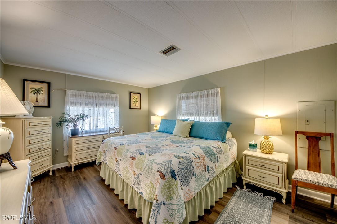 2 Bed ManufacturedHome for Sale in Pine Island Cove, photo 17