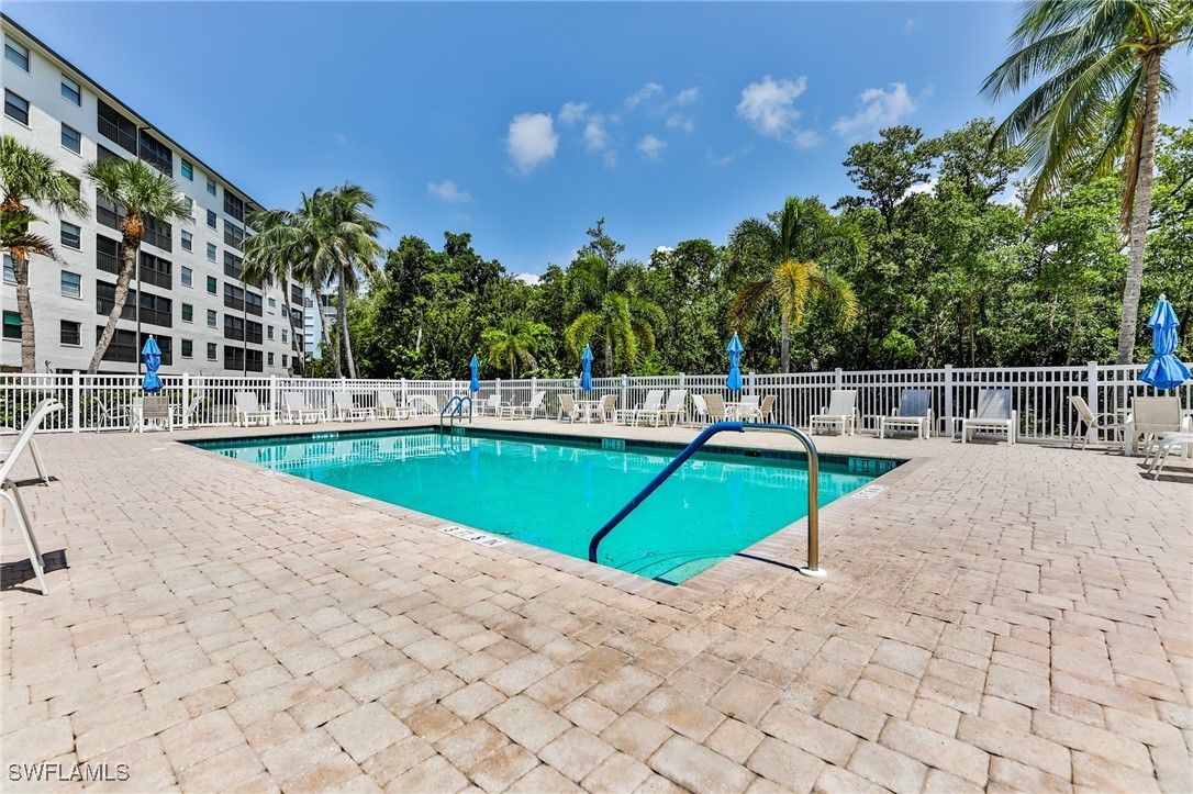 2 Bed Condominium for Sale in Fort Myers Beach, FL, $299,000 — photo 17