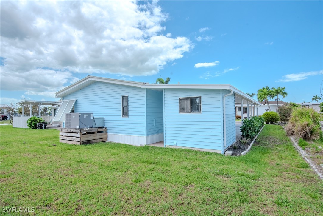 2 Bed ManufacturedHome for Sale in Pine Island Cove, photo 17