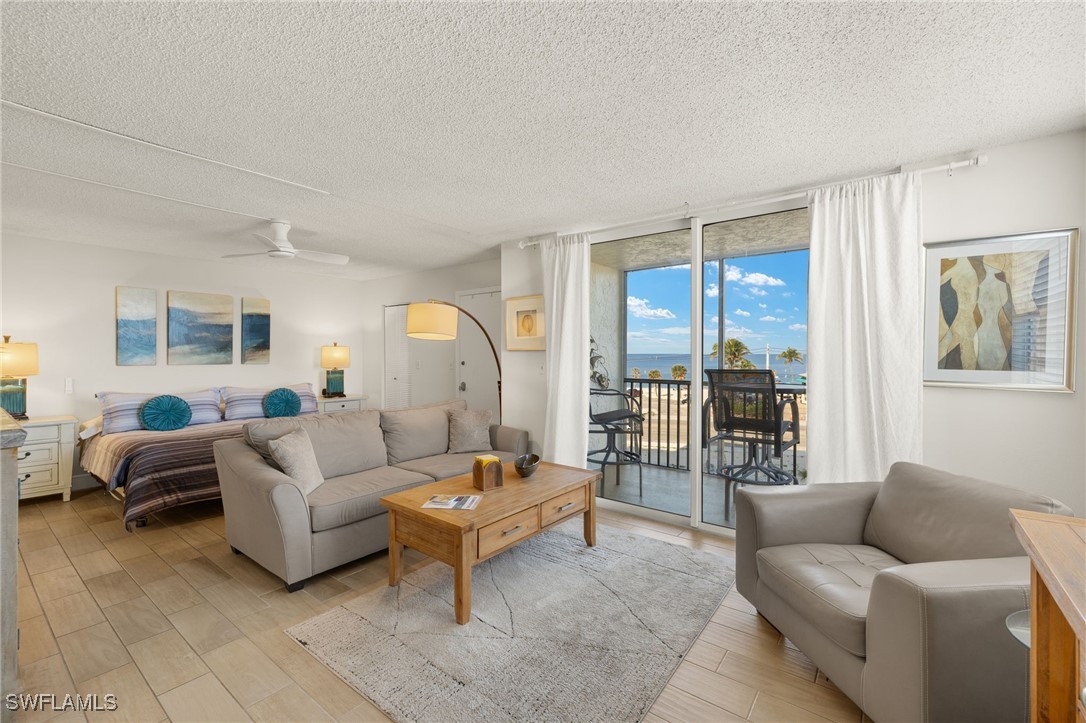 1 Bed Waterfront Home for Sale in Beach And Tennis Club, photo 17