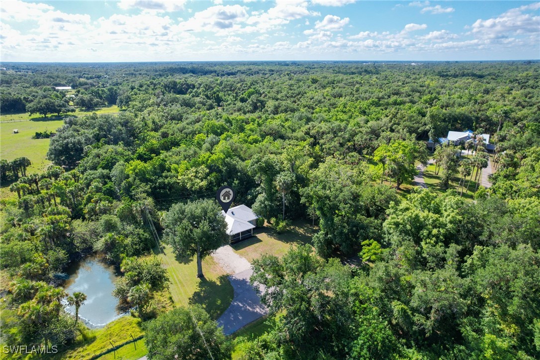 2 Bed SingleFamilyResidence for Sale in Buckingham, FL — photo 17