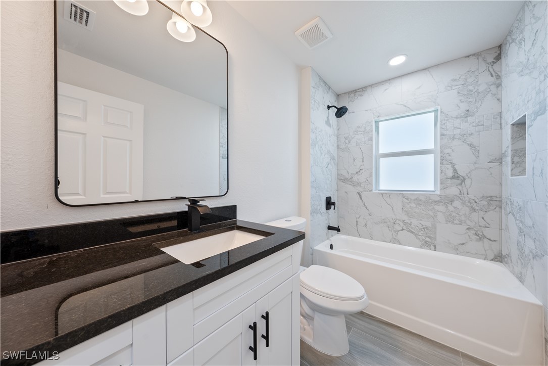 3 Bed SingleFamilyResidence for Sale in Wheelers Subd, FL — photo 17