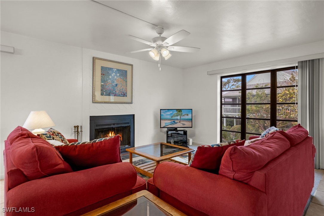 2 Bed Waterfront Home for Sale in Captiva, FL, $899,000 — photo 17