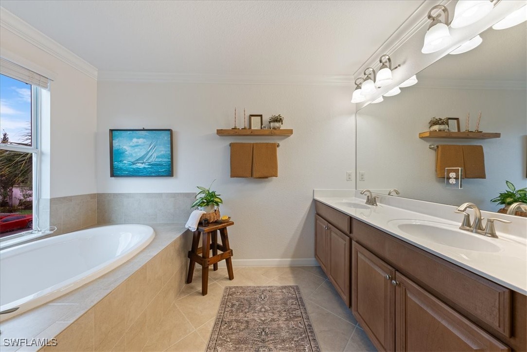 5 Bed Pool Home for Sale in Bella Terra, photo 17