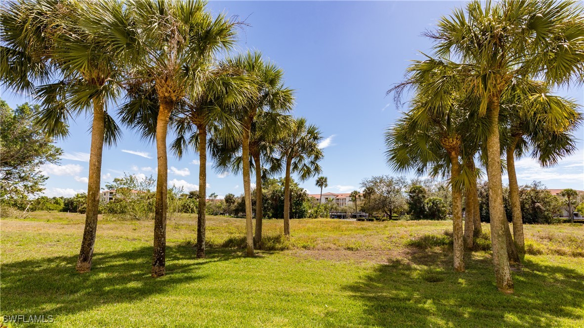 2 Bed Condominium for Sale in Clubhouse Villas, FL, $179,900 — photo 17