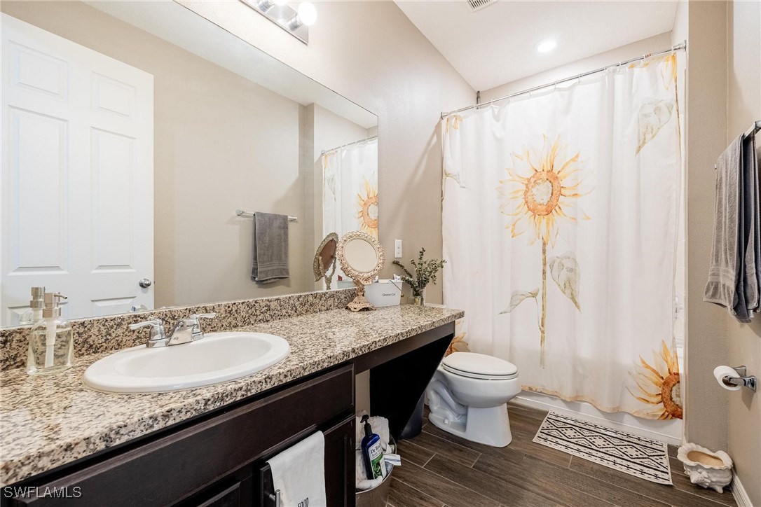 2 Bed SingleFamilyResidence for Sale in Punta Gorda, FL — photo 17