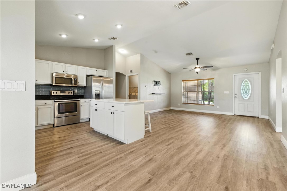 3 Bed SingleFamilyResidence for Sale in Fort Myers, FL — photo 17